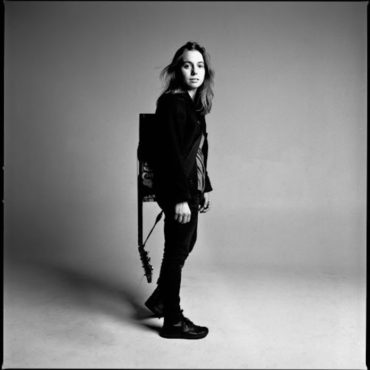 julien-baker-announces-new-ep,-shares-new-single-“guthrie”