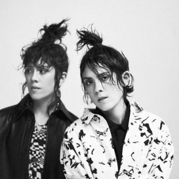 tegan-and-sara-announce-new-album-and-tour,-share-video-for-new-single-“yellow”