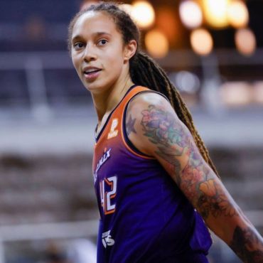 brittney-griner-wears-nirvana-shirt-in-prison-photo