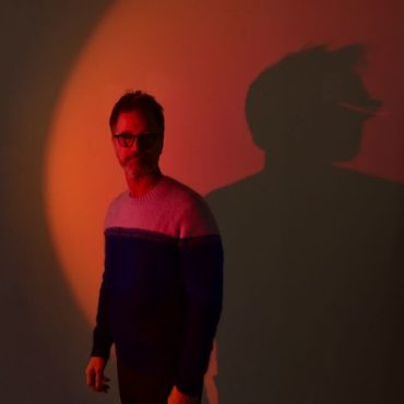 dan-wilson-of-semisonic-announces-new-ep,-shares-cover-of-perfume-genius’-“on-the-floor”