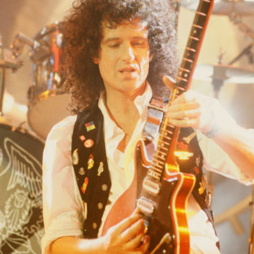 happy-75th-birthday-brian-may-(queen)