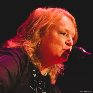 happy-birthday-emily-saliers-(indigo-girls)