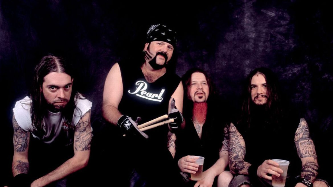 pantera-member-posts-first-photo-after-reunion