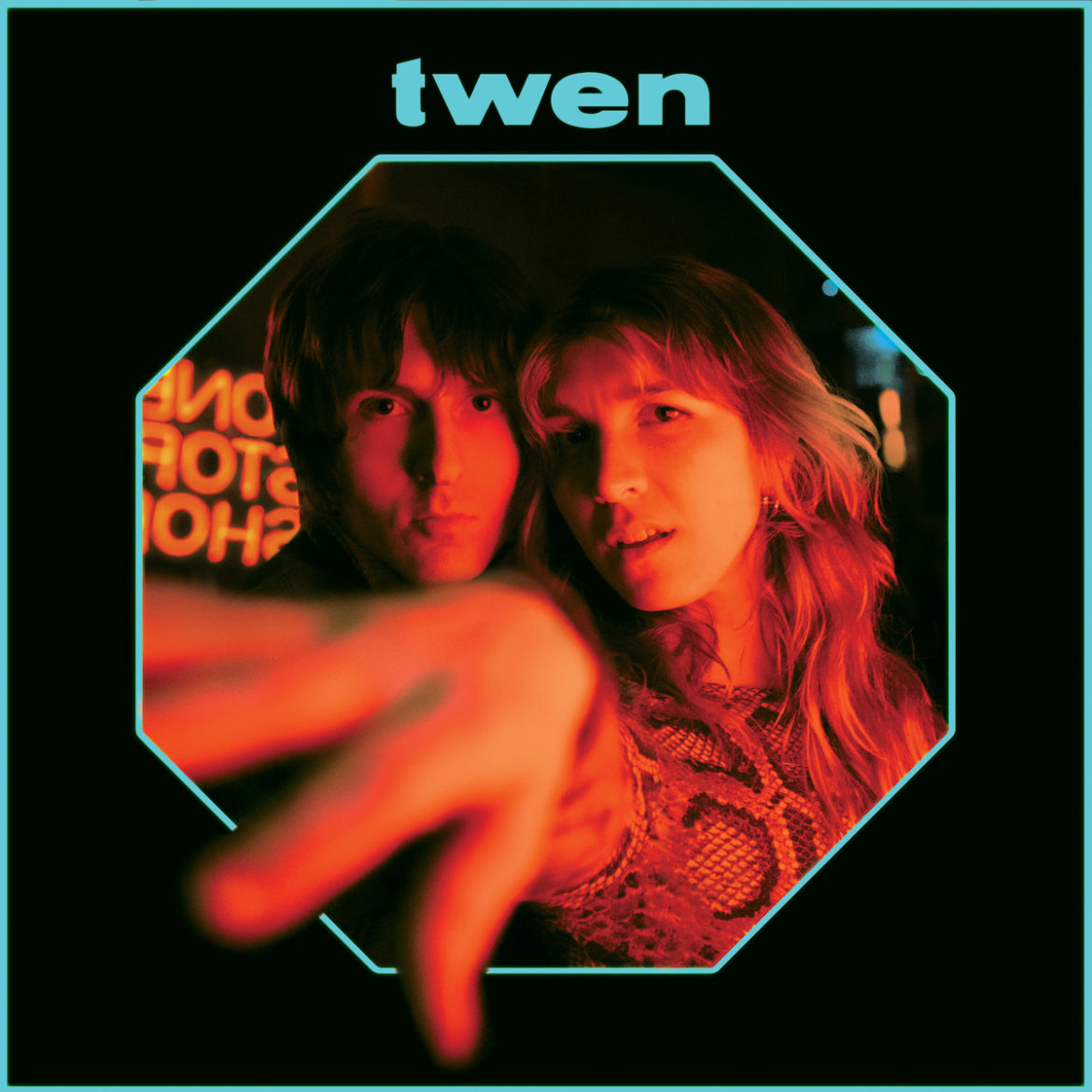 stream-twen’s-riff-&-reverb-packed-new-album-one-stop-shop