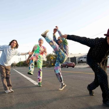 red-hot-chili-peppers-announce-new-album