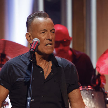 ticketmaster-defends-bruce-springsteen-ticket-prices-that-reached-$5,000