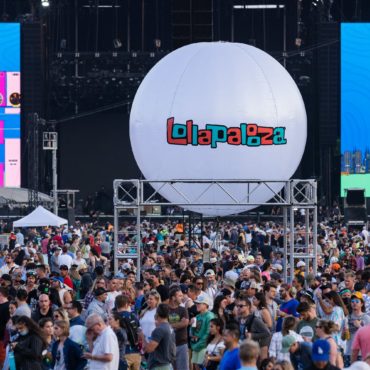 lollapalooza-2022-hulu-livestream-schedule-&-details-announced