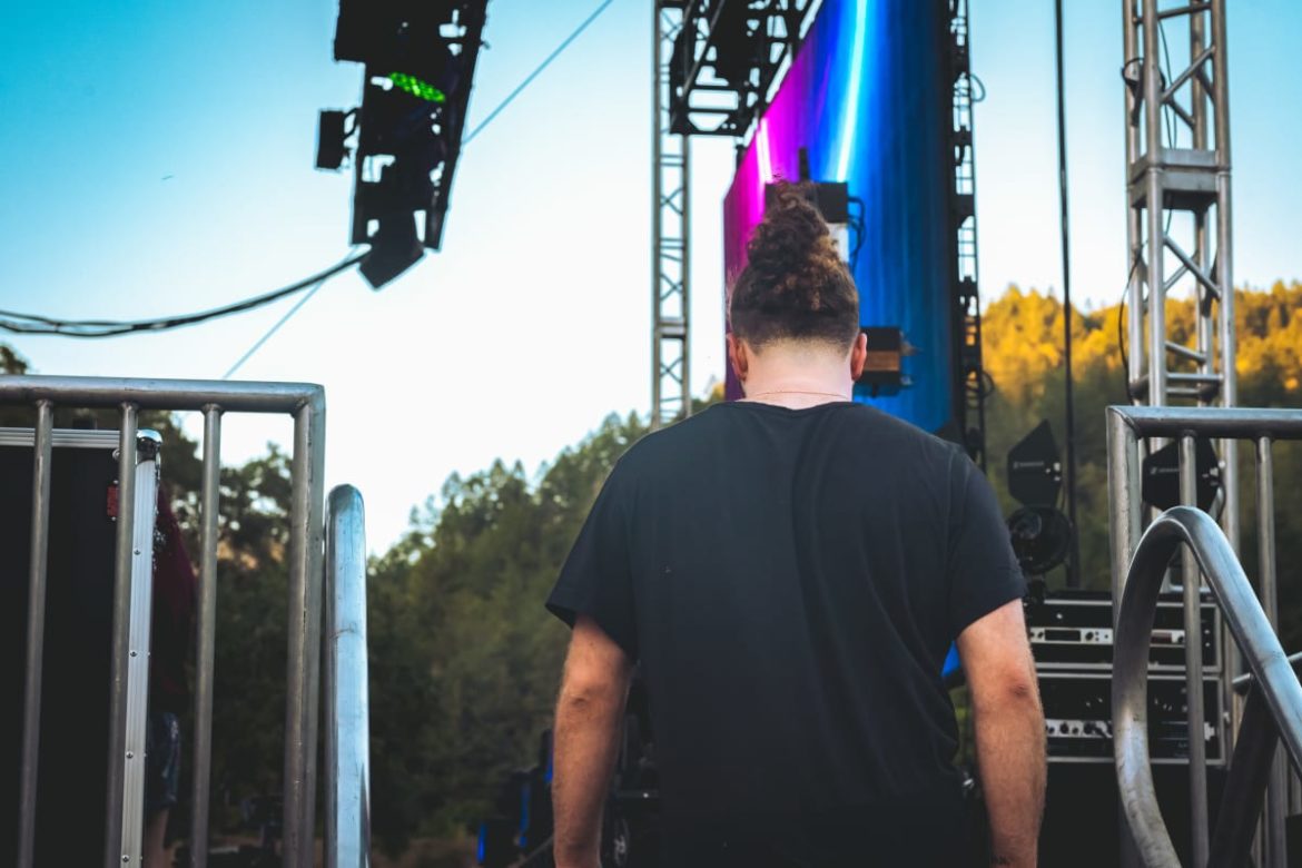 check-out-the-magic-elderbrook-brought-to-northern-nights-music-festival