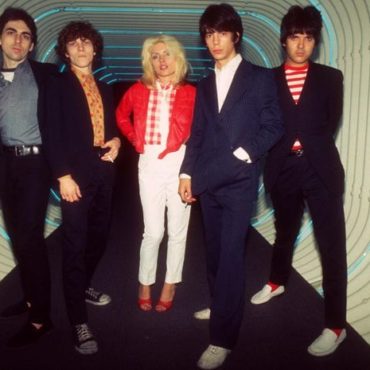 blondie-share-previously-unreleased-demo-“mr.-sightseer”