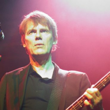 pogues-bassist-darryl-hunt-dies-at-72