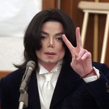 michael-jackson-estate-&-sony-settle-lawsuit-over-alleged-fake-vocals