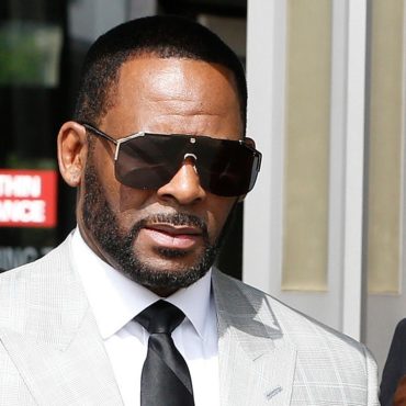 opening-statements-in-r.-kelly’s-chicago-federal-trial-begin