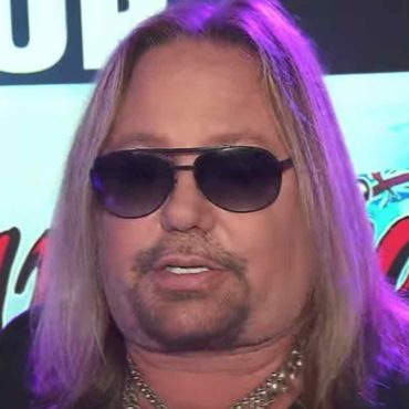 motley-crue-legend-reveals-if-vince-neil-will-be-fired