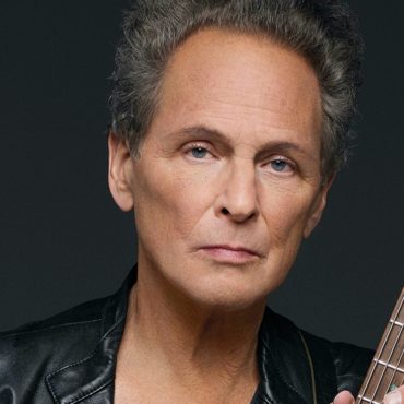 lindsey-buckingham-announces-fall-2022-tour-dates