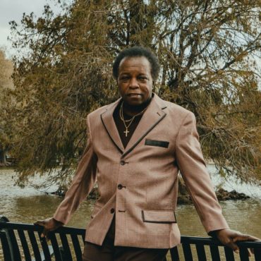 lee-fields-announces-new-album-sentimental-fool,-shares-new-song