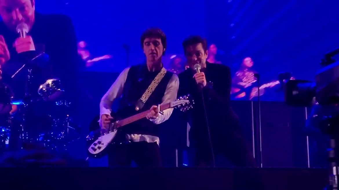 watch-the-killers-cover-the-smiths-with-johnny-marr