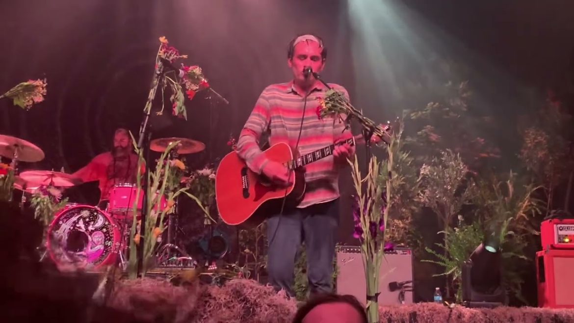 watch-mewithoutyou’s-final-show-in-philadelphia