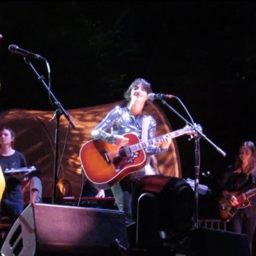 watch-sharon-van-etten,-angel-olsen,-&-julien-baker-perform-together-at-central-park-tour-closer