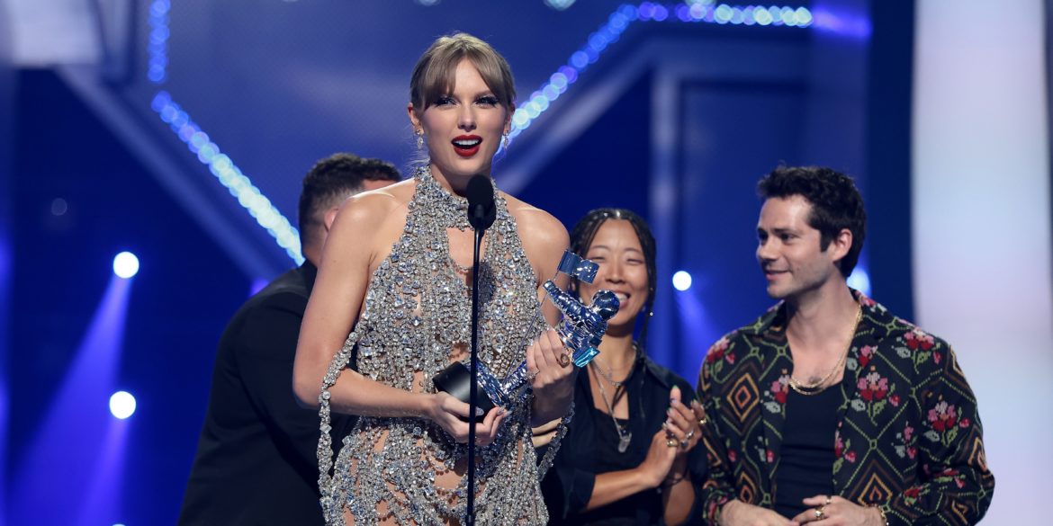 mtv-vmas-2022-winners:-see-the-full-list-here