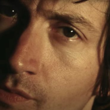 arctic-monkeys-share-video-for-new-song-“there’d-better-be-a-mirrorball”