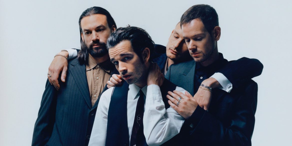 watch-the-1975’s-video-for-new-song-“i’m-in-love-with-you”