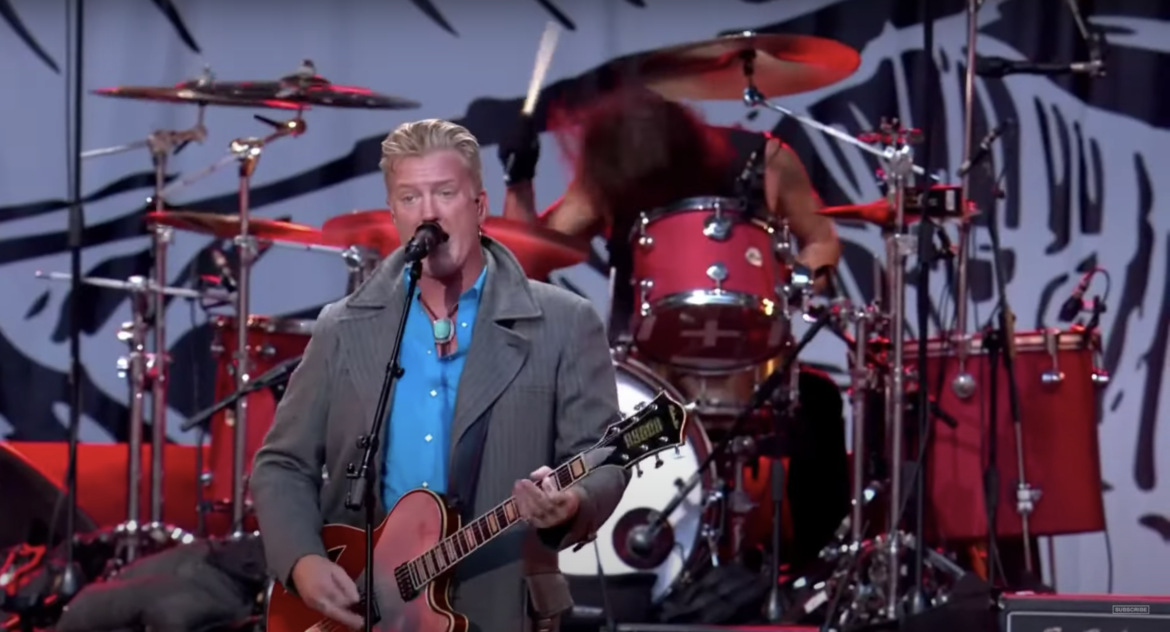 them-crooked-vultures-reunite-for-first-time-in-12-years-at-taylor-hawkins-tribute-concert:-watch