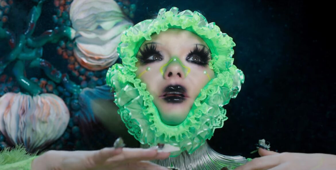 bjork-parties-at-a-mushroom-rave-in-video-for-new-song-“atopos”:-watch