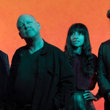 listen-to-pixies’-new-song-“dregs-of-the-wine”