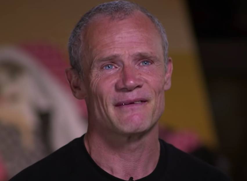 flea-lies-to-red-hot-chili-peppers-fans-at-concert