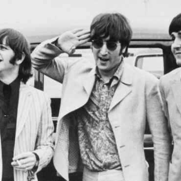 the-beatles-announce-deluxe-revolver-reissue-with-unreleased-studio-takes