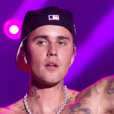 justin-bieber-cancels-world-tour,-citing-health-concerns