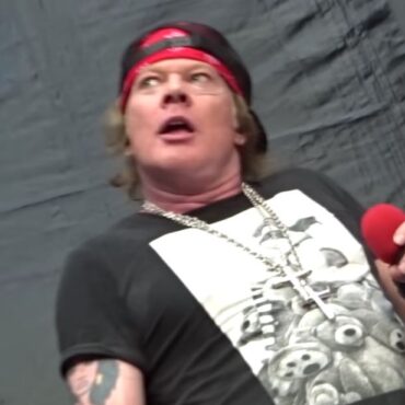 axl-rose-wastes-$75,000-on-embarrassing-purchase