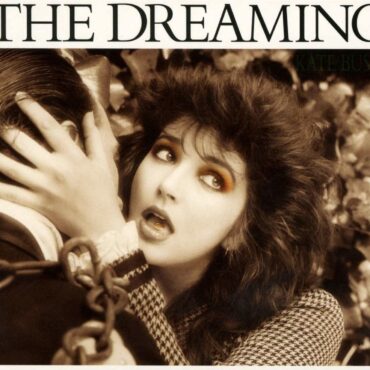 kate-bush-released-“the-dreaming”-40-years-ago-today