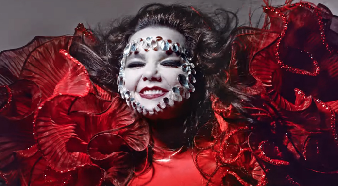 bjork-shares-majestic-video-for-new-song-“ovule