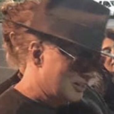 axl-rose-humiliated-guns-n’-roses-at-restaurant