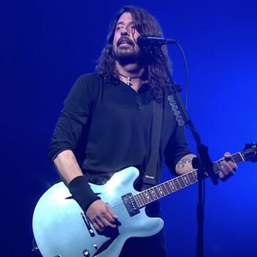 foo-fighters-play-for-matthew-mcconaghey-in-photos