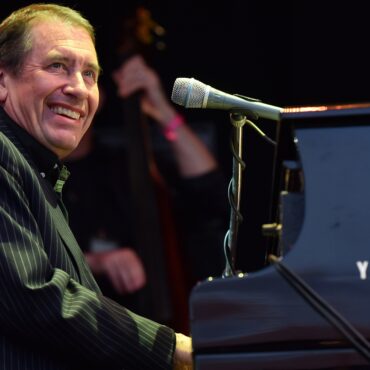 bbc’s-later…-with-jools-holland-to-stage-30th-anniversary-show