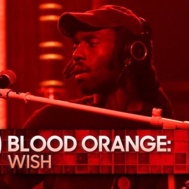 watch-blood-orange’s-elegantly-moody-fallon-performance