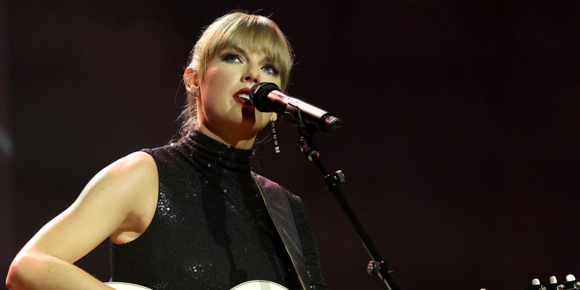 taylor-swift-turns-down-offer-to-play-2023-super-bowl-halftime-show