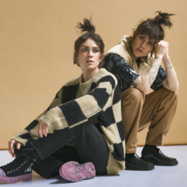 tegan-and-sara-share-video-for-new-single-“i-can’t-grow-up”