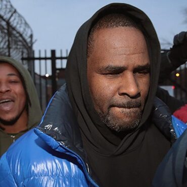 r.-kelly-to-pay-$309,000-in-restitution-to-victims-in-new-york-federal-case