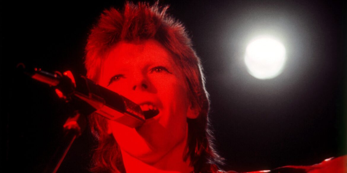 david-bowie-box-set-unearths-hunky-dory-era’s-unreleased-songs-and-demos