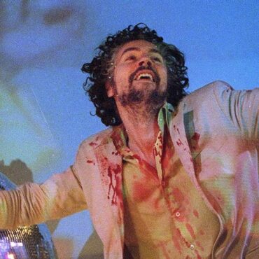 the-flaming-lips-to-reissue-yoshimi-battles-the-pink-robots-for-20th-anniversary