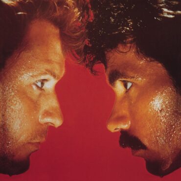 hall-&-oates-released-“h2o”-40-years-ago-today