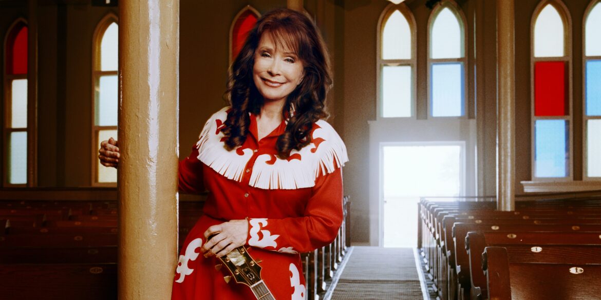 loretta-lynn-dies-at-90