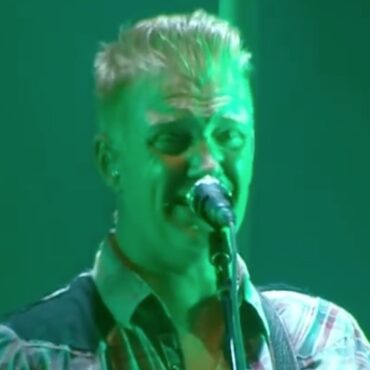 josh-homme-accused-of-‘killing’-popular-90’s-band