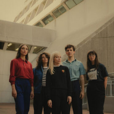 alvvays-–-stream-the-new-album-and-read-our-rave-review-of-it