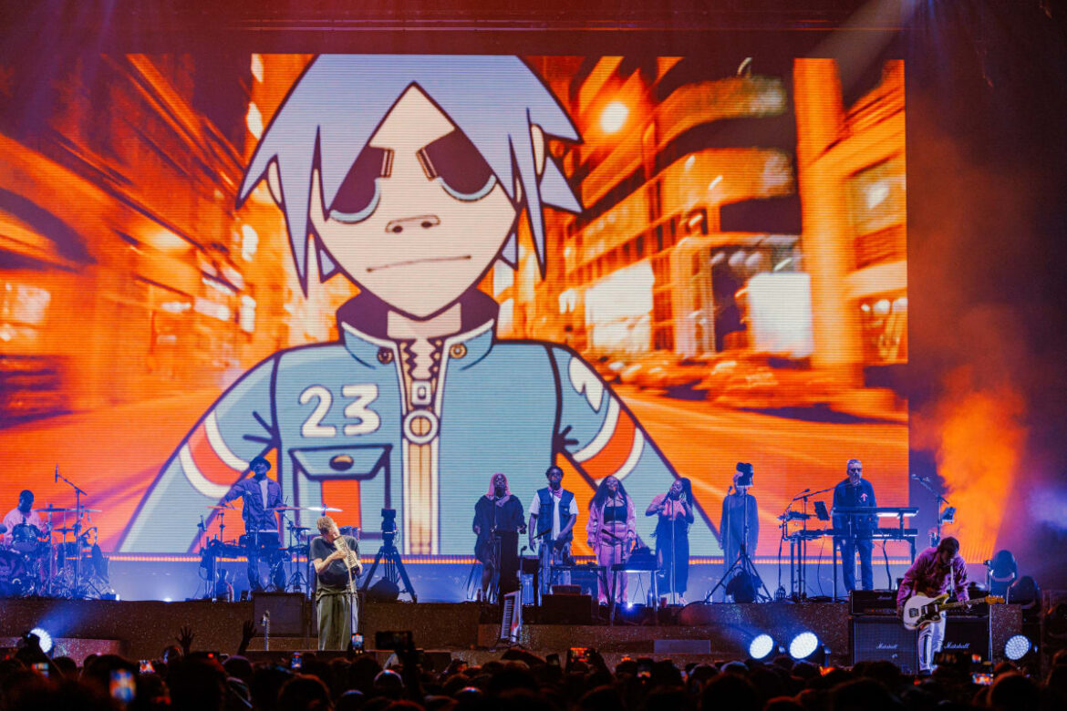 gorillaz-brings-out-all-star-cast-for-sold-out-inglewood-performance