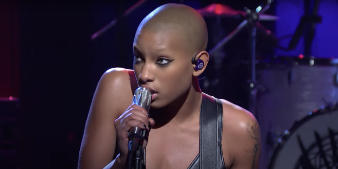 watch-willow-perform-“curious/furious”-and-“ur-a-stranger”-on-snl