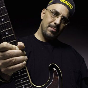 happy-birthday-pat-dinizio-(smithereens)